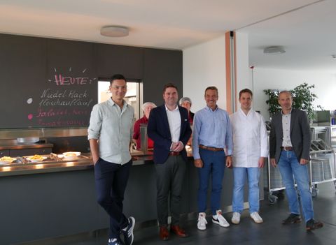 Stellvertretender Schulleiter Matthias Zimmerlin, Bürgermeister Holger Mayer, Schulleiter Martin Trinkner und Hauptamtsleiter Markus Wannenmacher (v.l.n.r.)