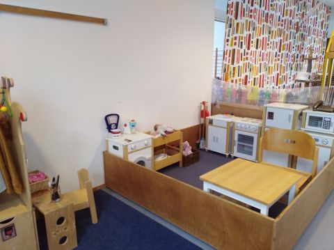 Flur Kinderküche Kindergarten Binningen