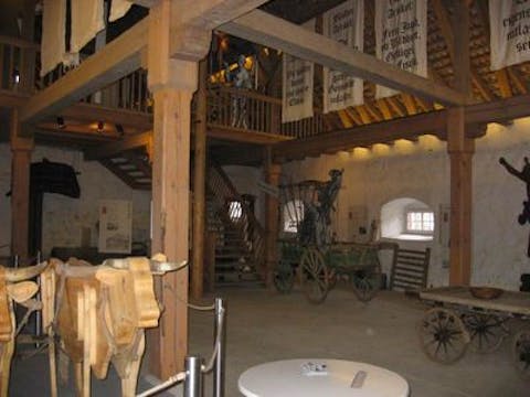 Remise beim Museum